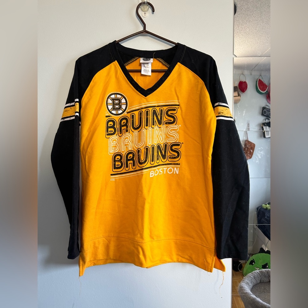 Boston Bruins shirt